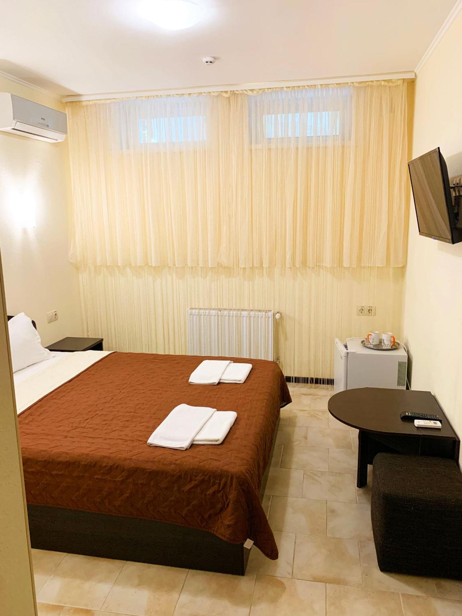 Breeze Hotel Odessa Exterior foto